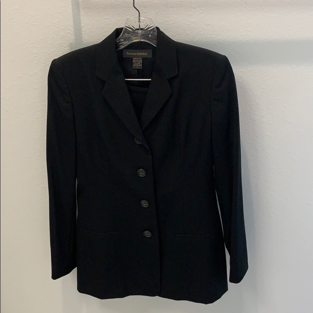 Banana Republic Women’s Skirt Suit